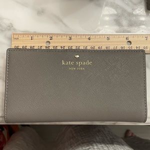 NWOT Kate Spade bifold wallet gray